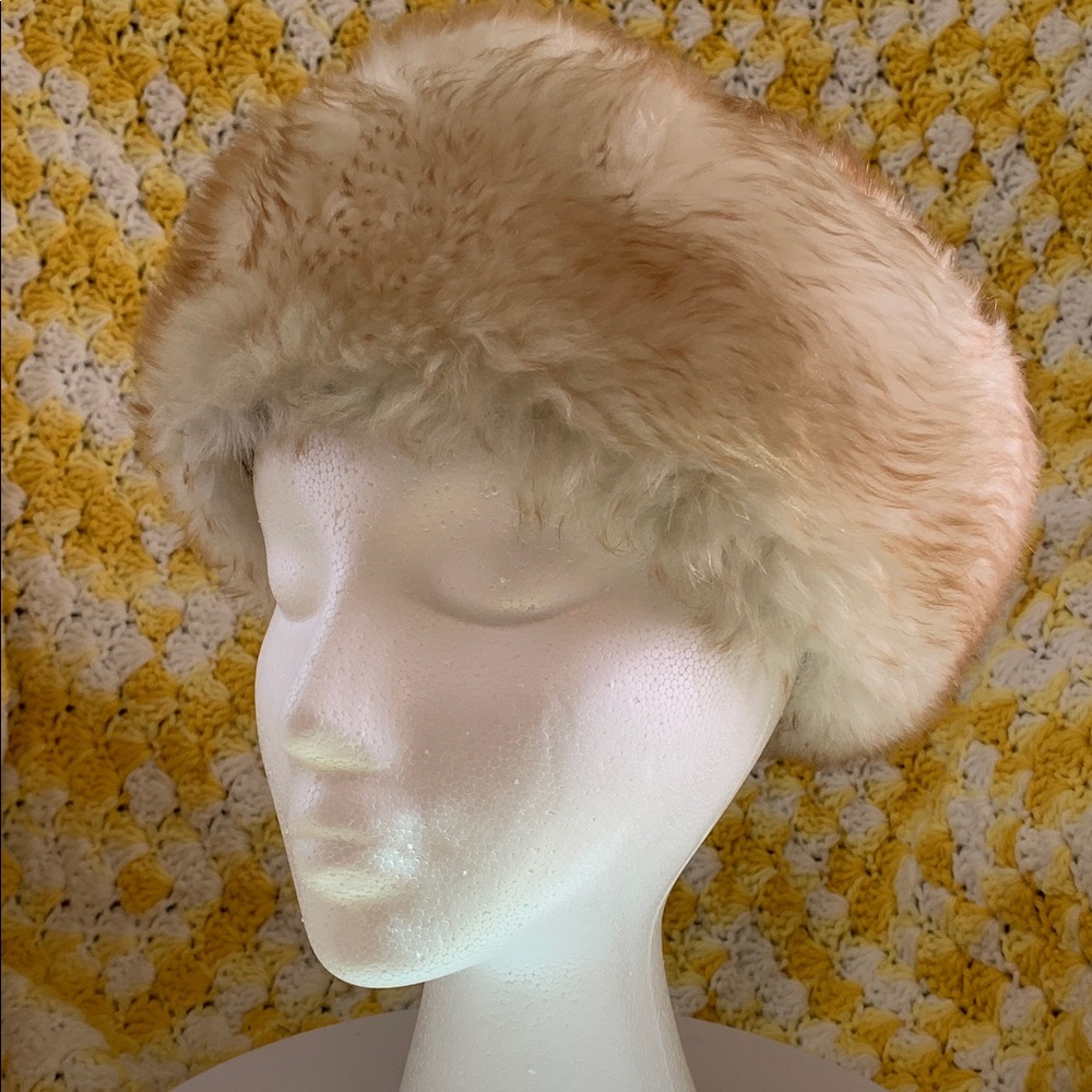 Vintage 60s Fur Pillbox Beanie Cap Shearling Lambswool Sheepskin Blond Color